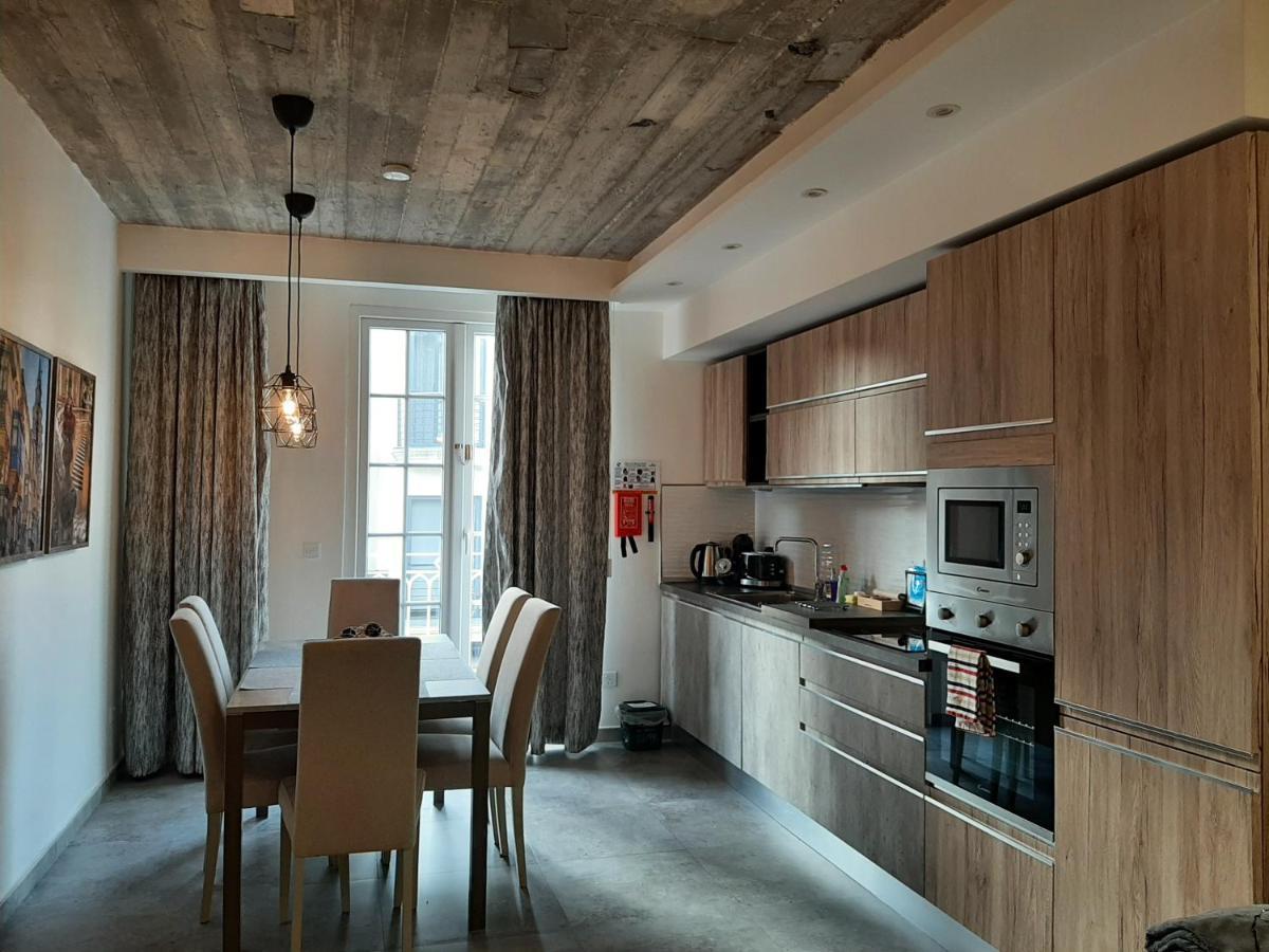 Qliving Central New Apartments Gzira Sliema Promenade Exterior photo