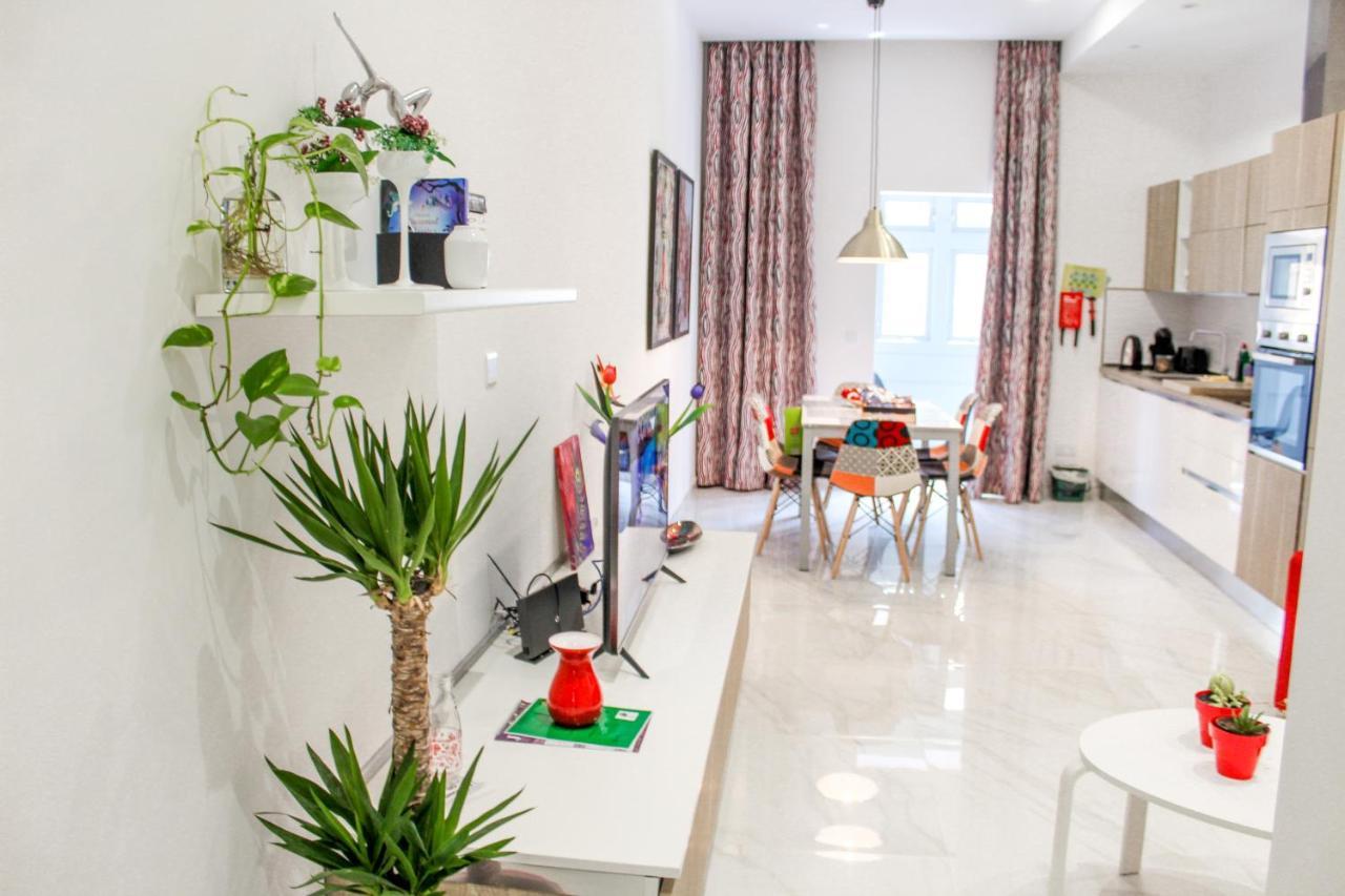 Qliving Central New Apartments Gzira Sliema Promenade Exterior photo