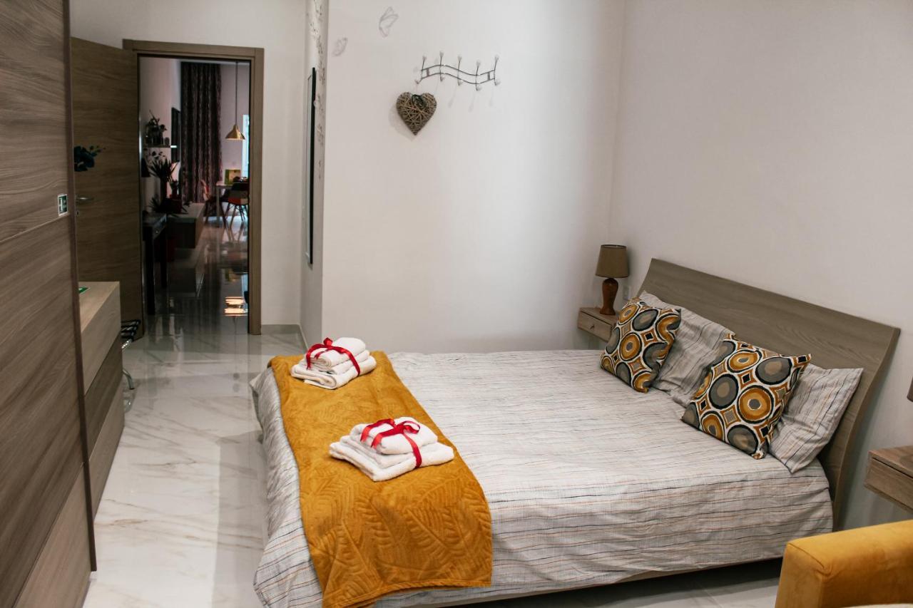 Qliving Central New Apartments Gzira Sliema Promenade Exterior photo
